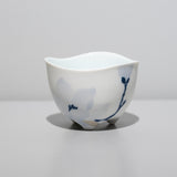 <tc>Tripod Tea Cup L (Magnolia)</tc>