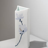 <tc>Square flower Vase (Magnolia)</tc>