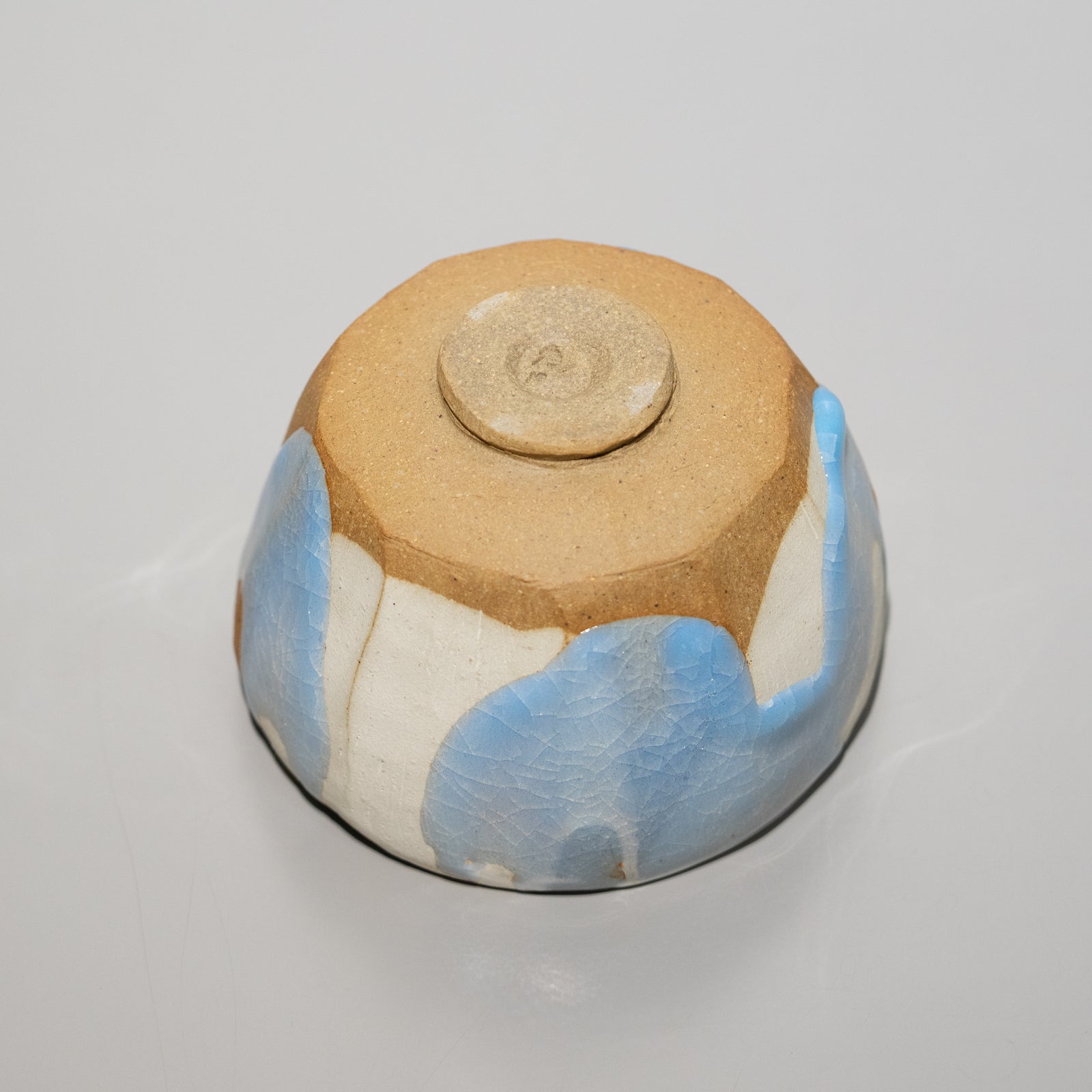 松林豊斎 / 茶碗 月白釉流シ（一点物） – HULS GALLERY TOKYO | 現代