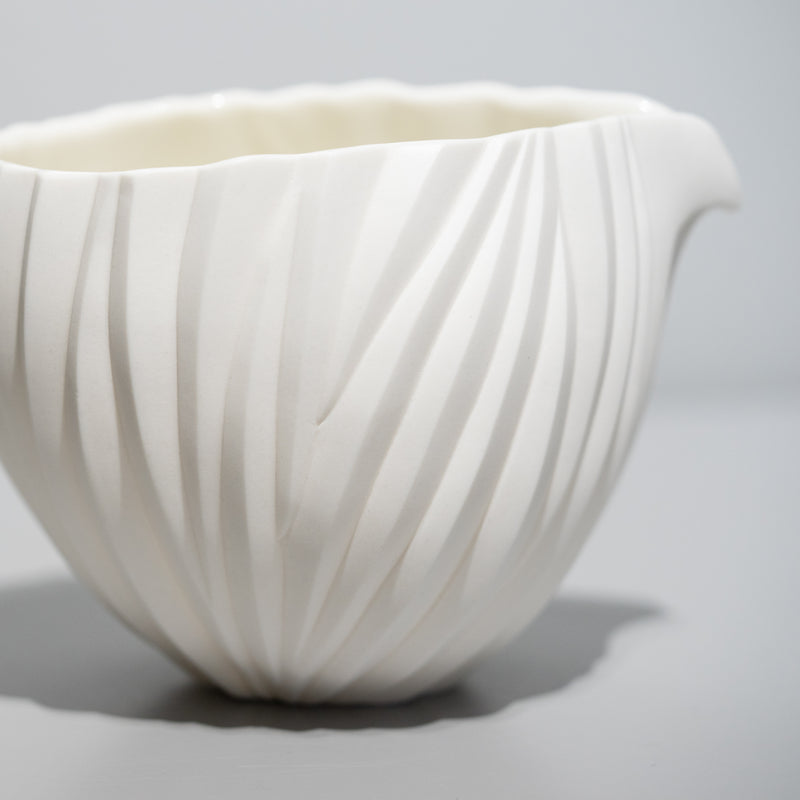 <tc>Nami Takahashi / White Sake Server</tc>