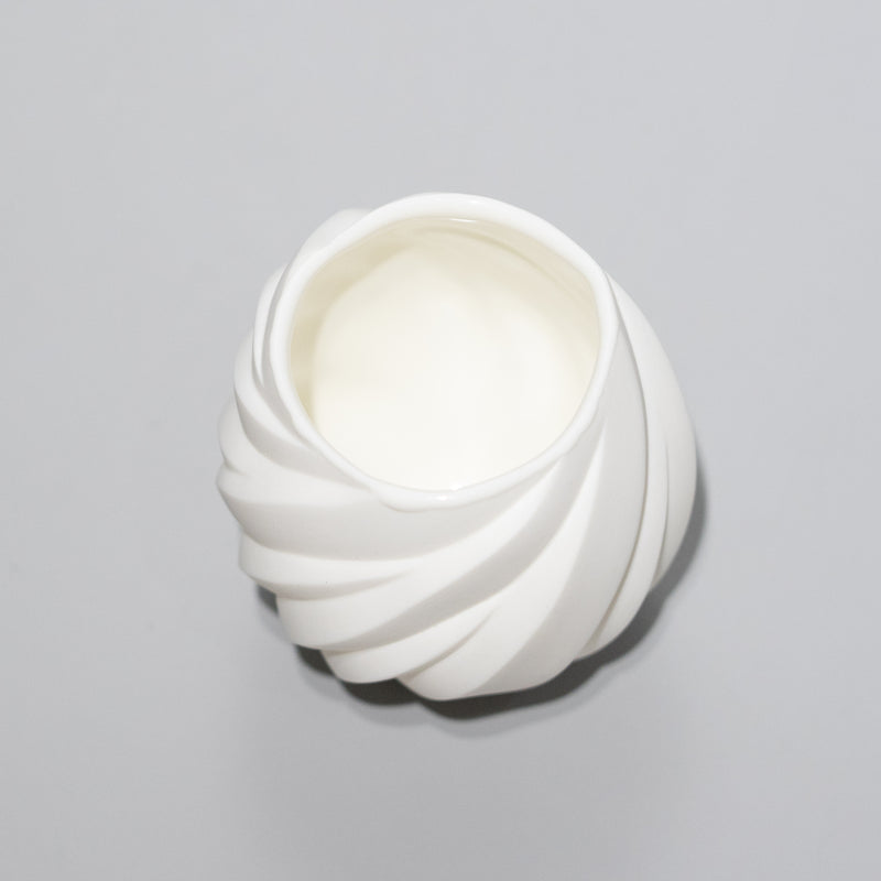 <tc>Nami Takahashi / White Sake Cup</tc>