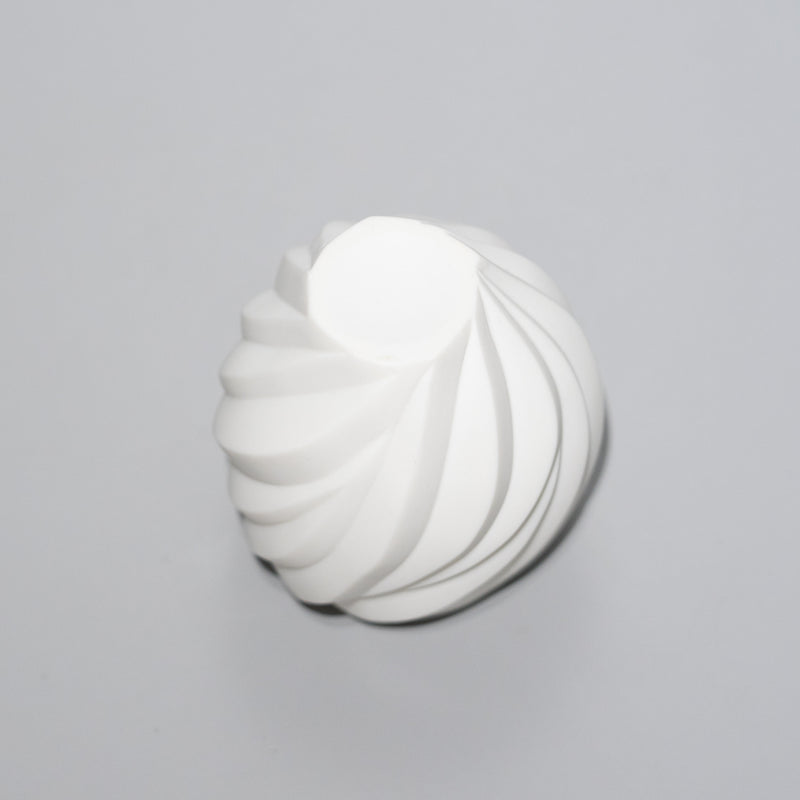 <tc>Nami Takahashi / White Sake Cup</tc>
