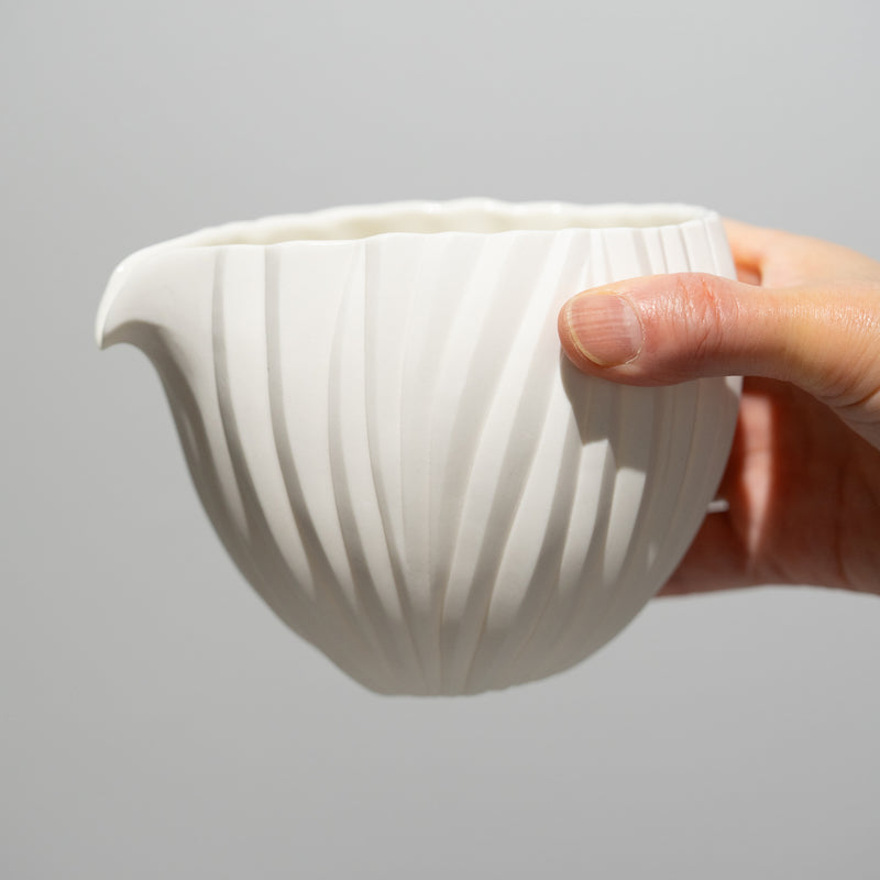 <tc>Nami Takahashi / White Sake Server</tc>