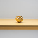<tc>Nami Takahashi / Gold sake cup with Gosu</tc>