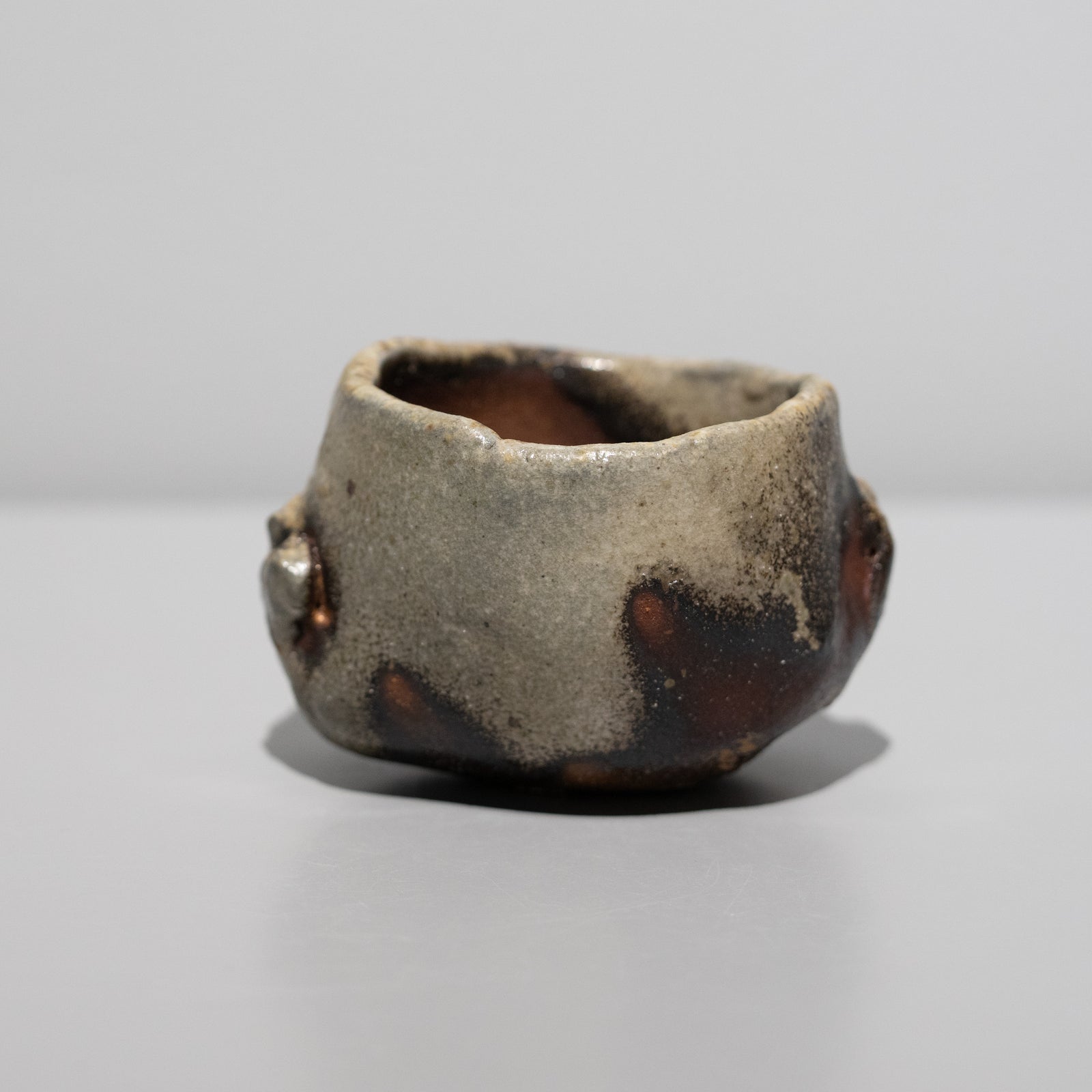 今西公彦 / 赤土部酒呑（一点物） – HULS GALLERY TOKYO | 現代工芸