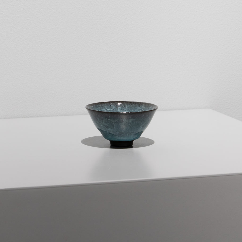 今泉毅　青瓷　ぐい呑　未使用 今泉毅 / 翠青瓷盃（一点物） – HULS GALLERY TOKYO | 現代工芸ギャラリー