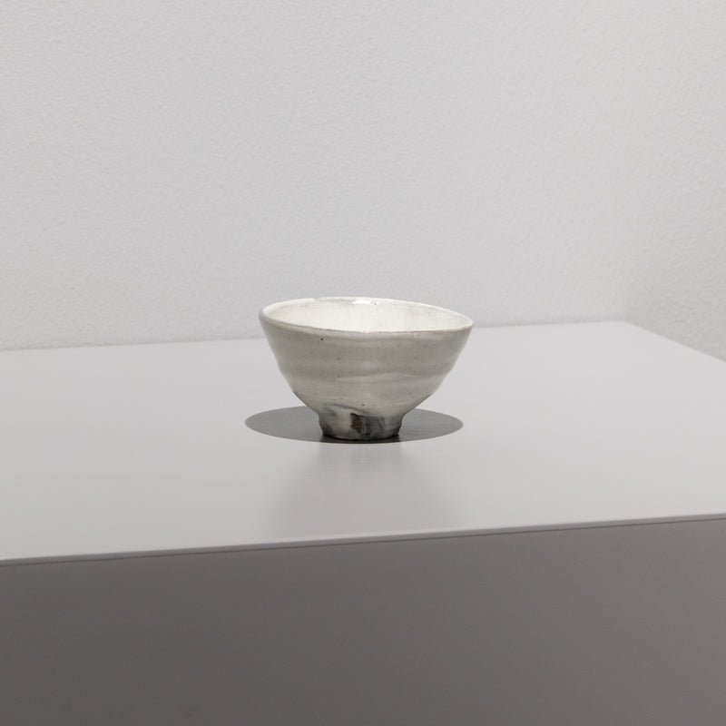 鈴木大弓 / 粉引盃（一点物） – HULS GALLERY TOKYO | 現代工芸ギャラリー