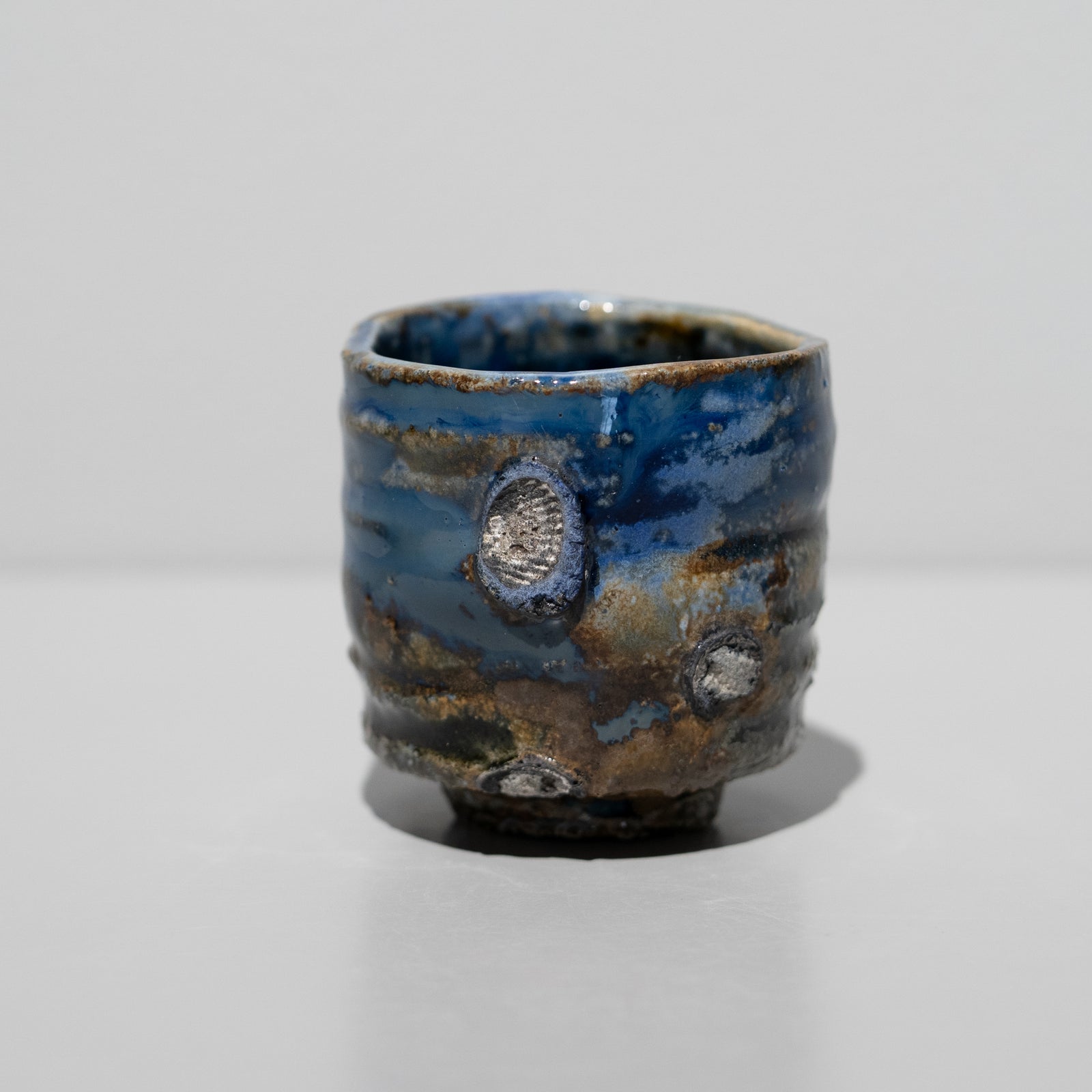 今西公彦 / 丹波海鼠窯変酒呑（一点物） – HULS GALLERY TOKYO | 現代