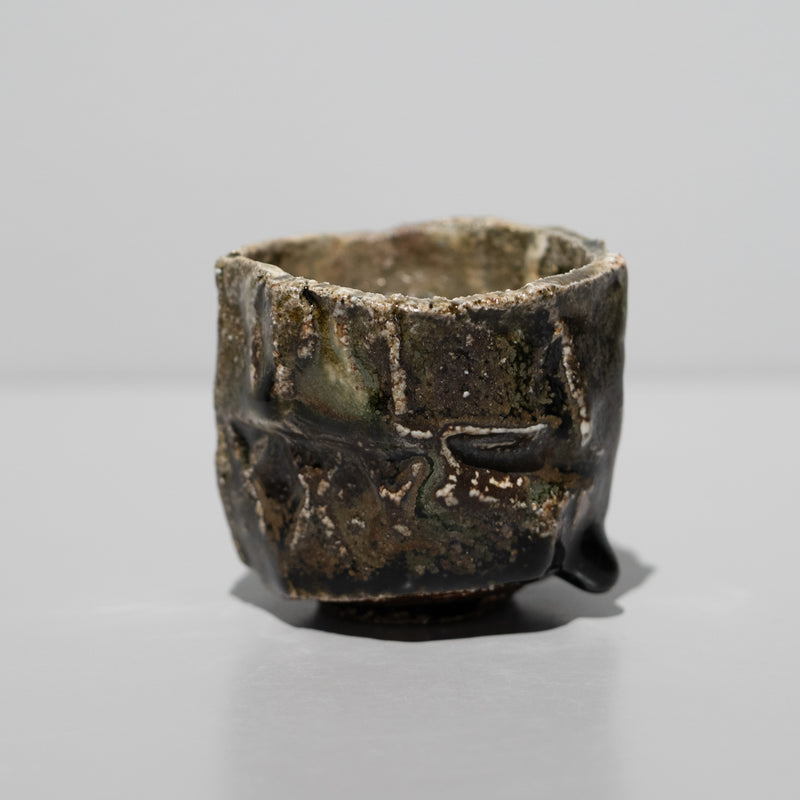 今西公彦 /黒丹波刳貫酒呑（一点物） – HULS GALLERY TOKYO | 現代工芸