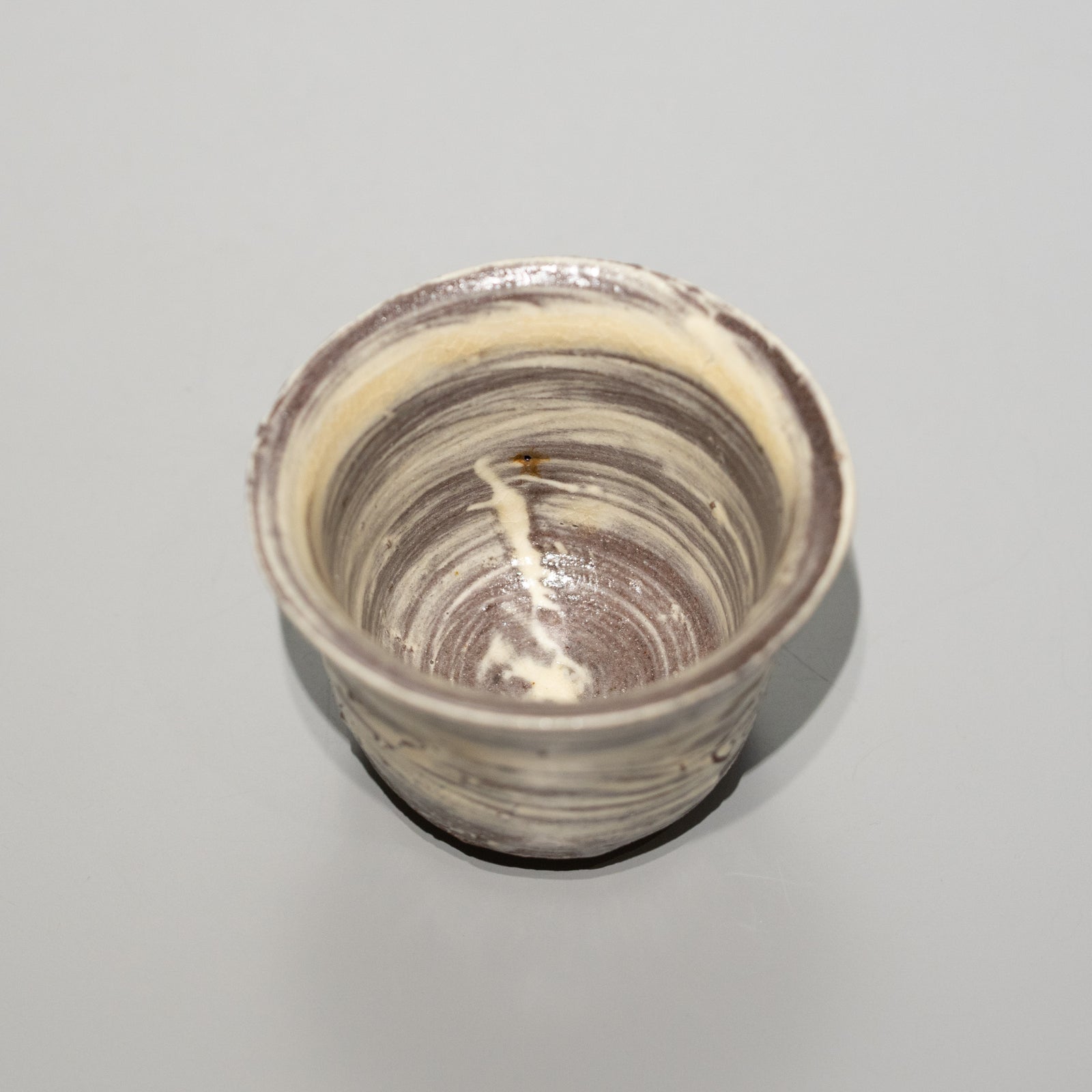 鈴木大弓 / 刷毛目盃（一点物） – HULS GALLERY TOKYO | 現代工芸