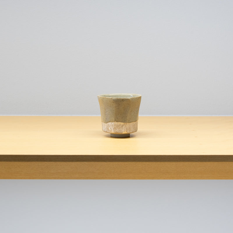 <tc>Hosai Matsubayashi / Sake Cup Geppaku Glaze (Silver Paint)</tc>