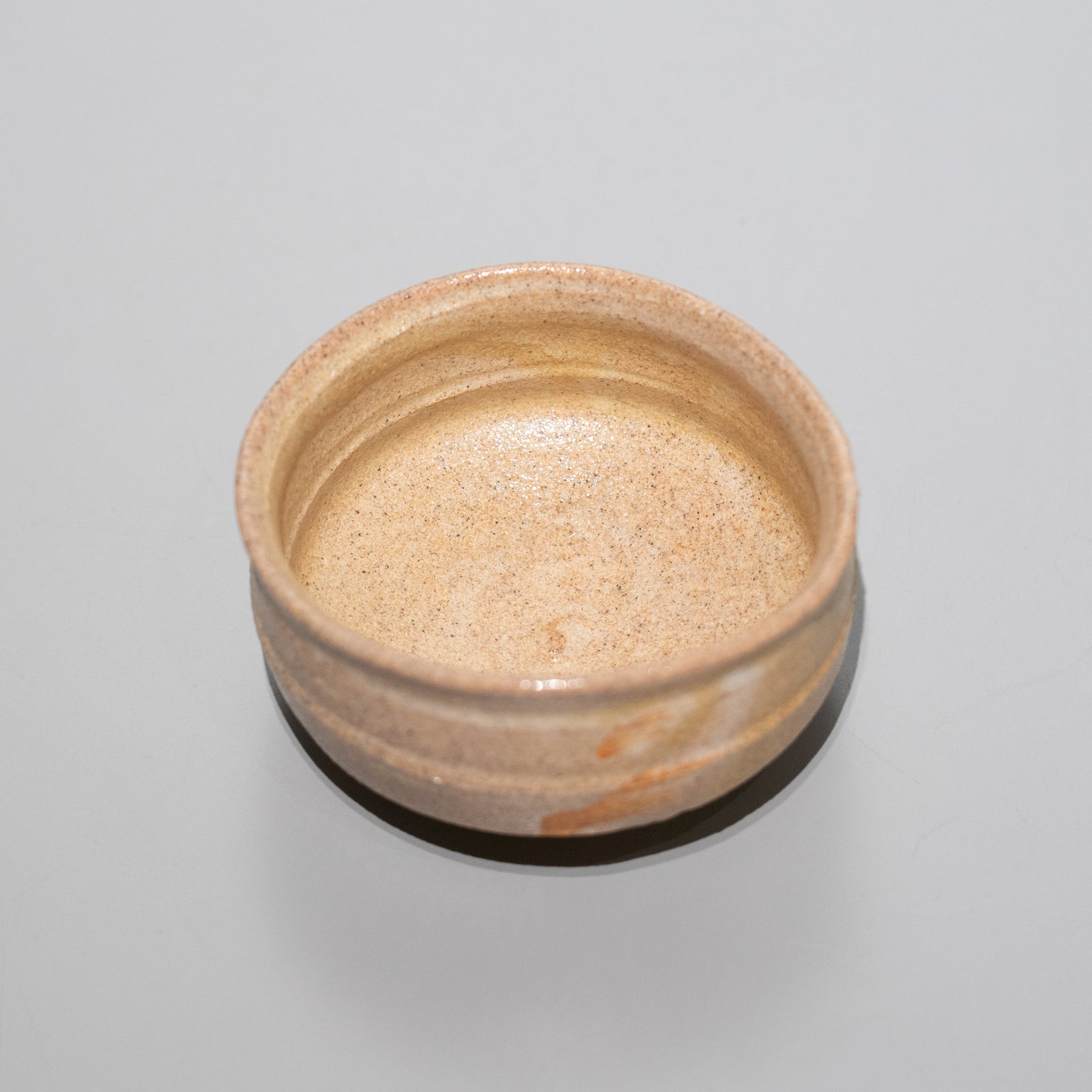 三藤るい / 堅手ぐい呑（一点物） – HULS GALLERY TOKYO | 現代工芸