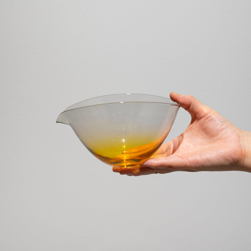 <tc>Takeyoshi Mitsui / Sake Server (gray x amber)</tc>