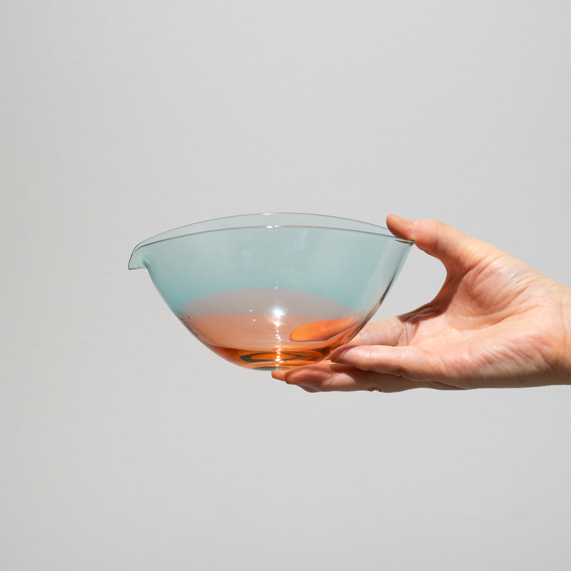 <tc>Takeyoshi Mitsui / Sake Server (blue green x apricot)</tc>