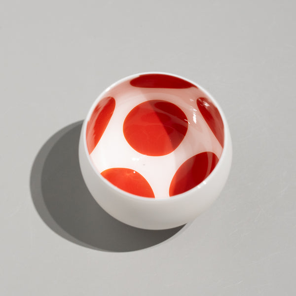 <tc>Ryo Sekino / White and Red Round Sake Cup B</tc>