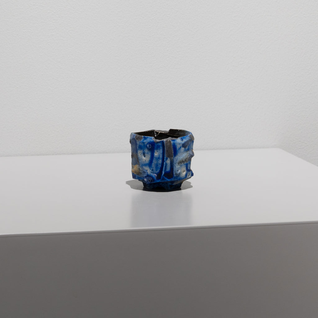 【激レア】National Design museum 陶器　小物入　ブルー　丸 馬場隆志 / 窯変蒼ぐい呑（一点物） – HULS GALLERY TOKYO | 現代工芸