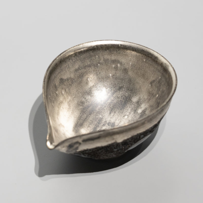<tc>Shunkei Takatori / Ginsai Sake Server A</tc>