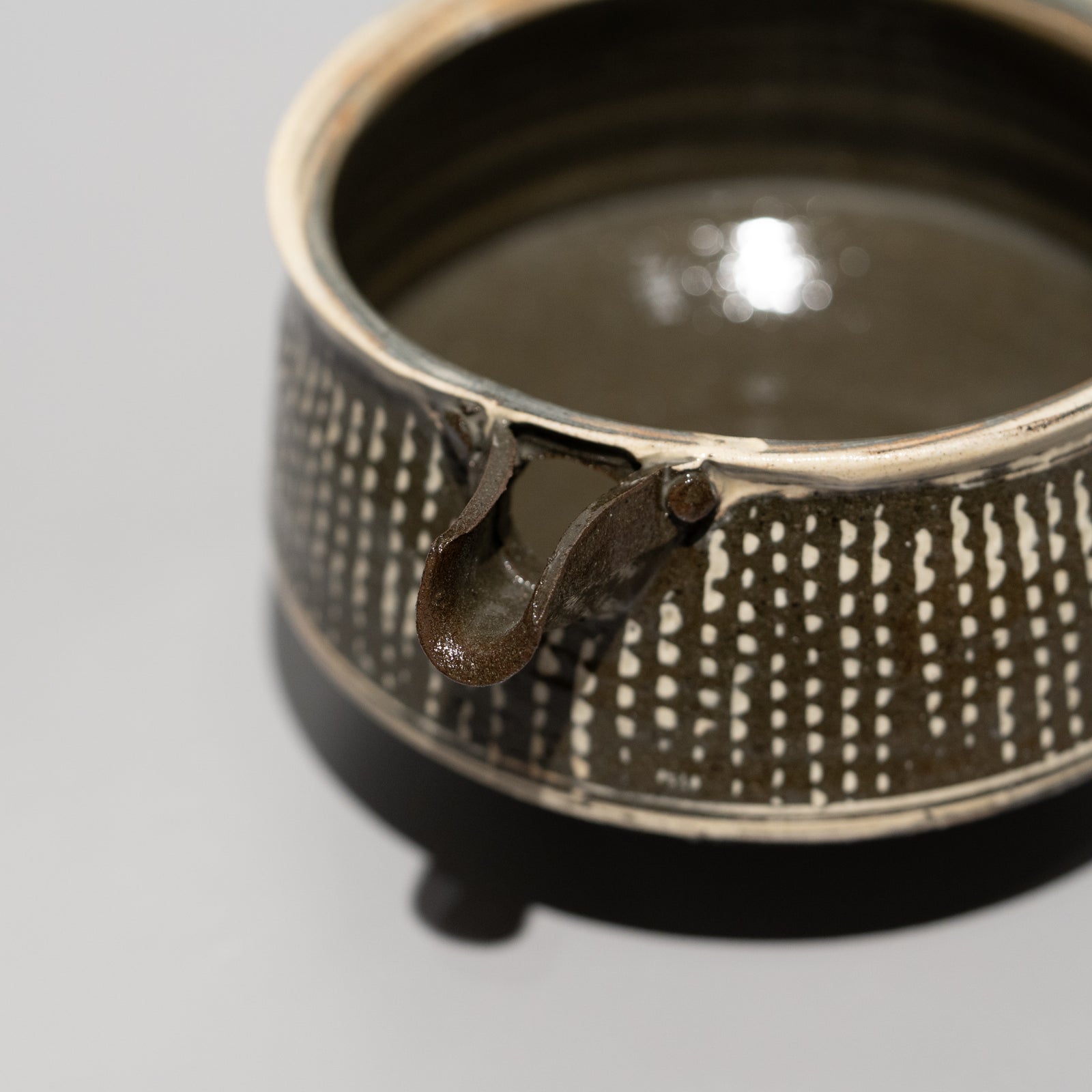 中里太亀 / 三島片口（一点物） – HULS GALLERY TOKYO | 現代工芸