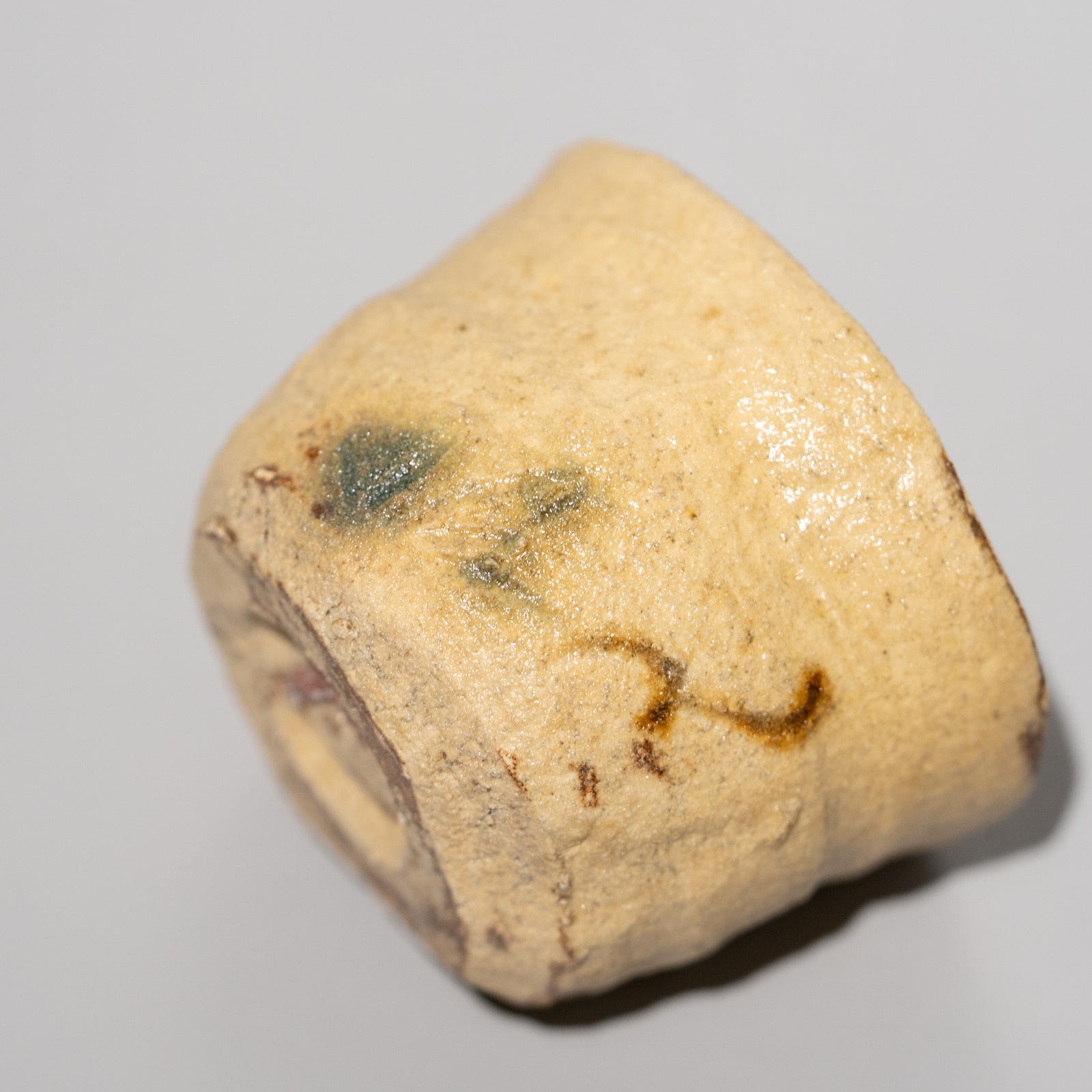 西岡悠 / 黄瀬戸ぐい呑（一点物） – HULS GALLERY TOKYO | 現代工芸