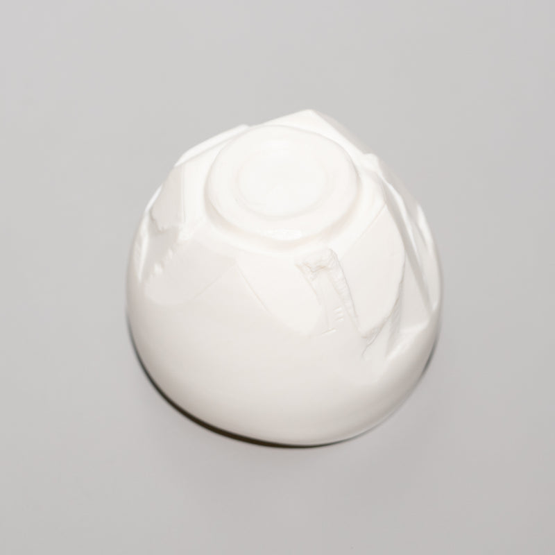 藤田祥 / 白備前ぐい呑 丸み（一点物） – HULS GALLERY TOKYO | 現代