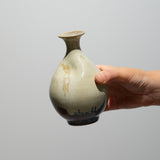 <tc>Shunkei Takatori / Tokkuri Sake Flask</tc>