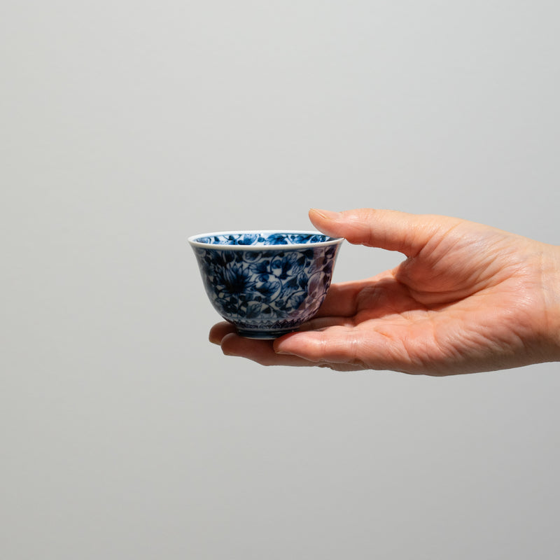 中里博彦 / 古染花唐草ぐい呑（一点物）