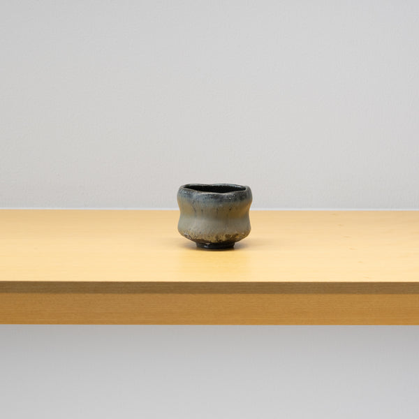【酒器展】徳永榮二郎 / 黒有田ぐい吞（一点物）