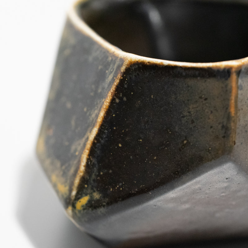 馬場隆志　ぐい呑 酒器展】馬場隆志 / 黒ぐい呑（一点物） – HULS GALLERY TOKYO