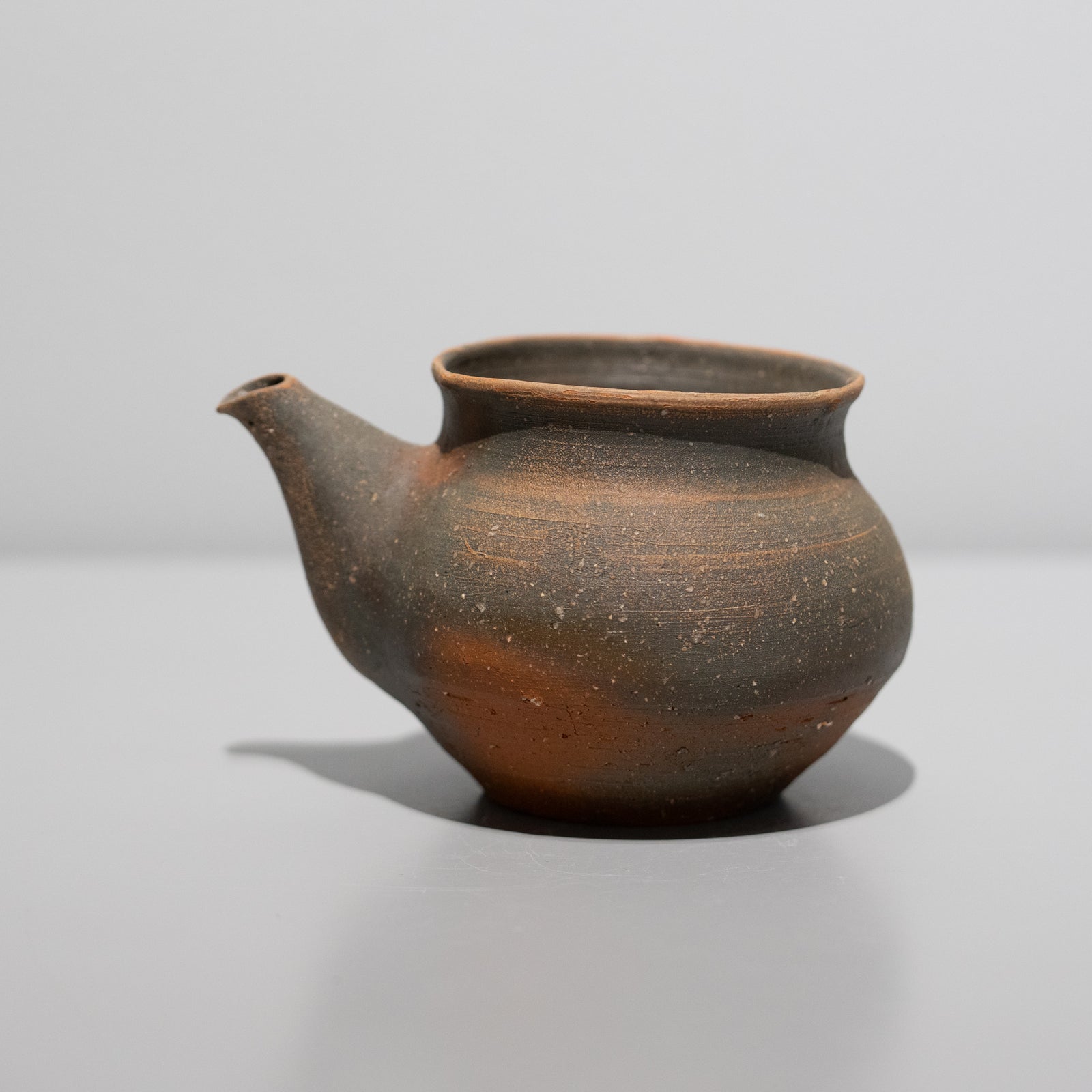 森本仁 / 備前注器（一点物） – HULS GALLERY TOKYO | 現代工芸ギャラリー