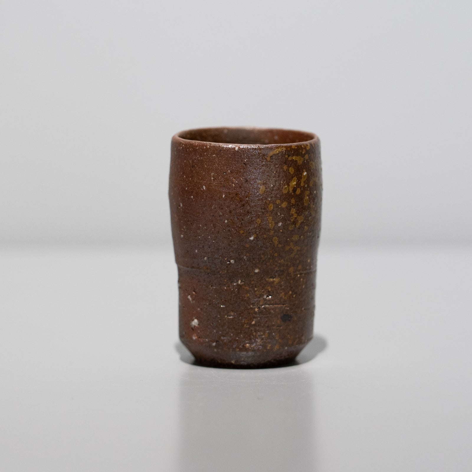 森本仁 / 備前ぐい吞 高（一点物） – HULS GALLERY TOKYO | 現代工芸