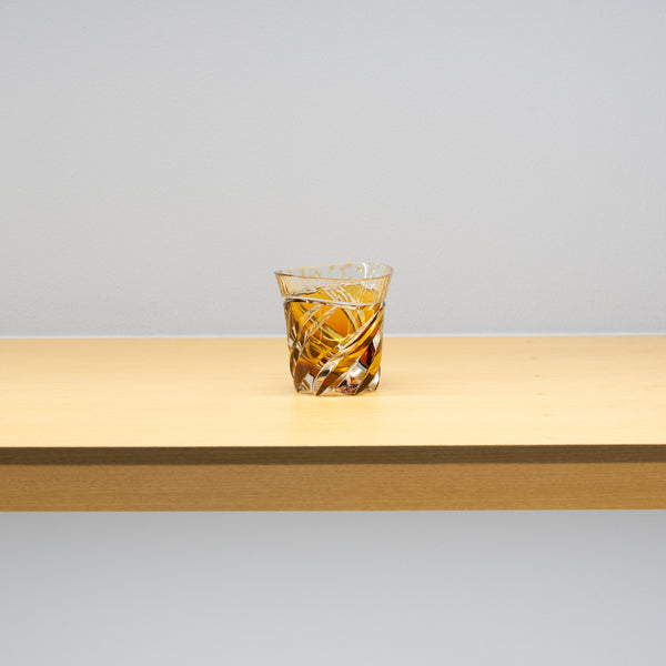 <tc>Ikuko Ogawa / Tenkai Sake Cup (Amber)</tc>