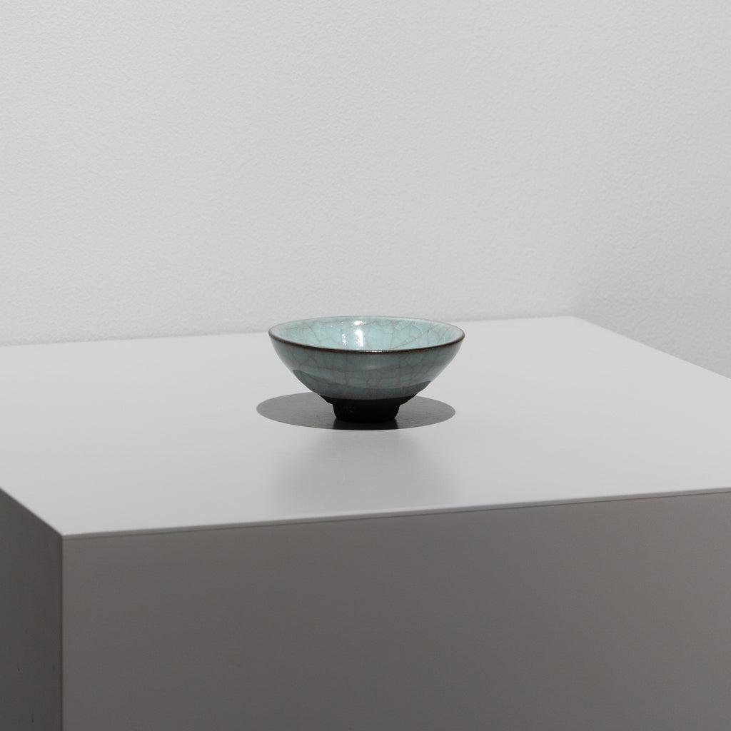 木村展之 / 粉青瓷ぐい呑 B（一点物） – HULS GALLERY TOKYO | 現代