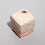 <tc>Tomoyuki Hoshino / Flower Vase Strawberry Milk</tc>