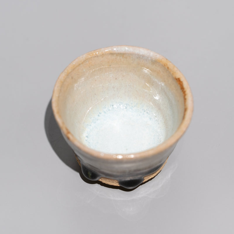 古唐津　青唐津のぐい呑み　珍品　I37-3 古唐津 青唐津のぐい呑み 珍品 I37-3 古唐津青唐津のぐい呑み珍品I37-3