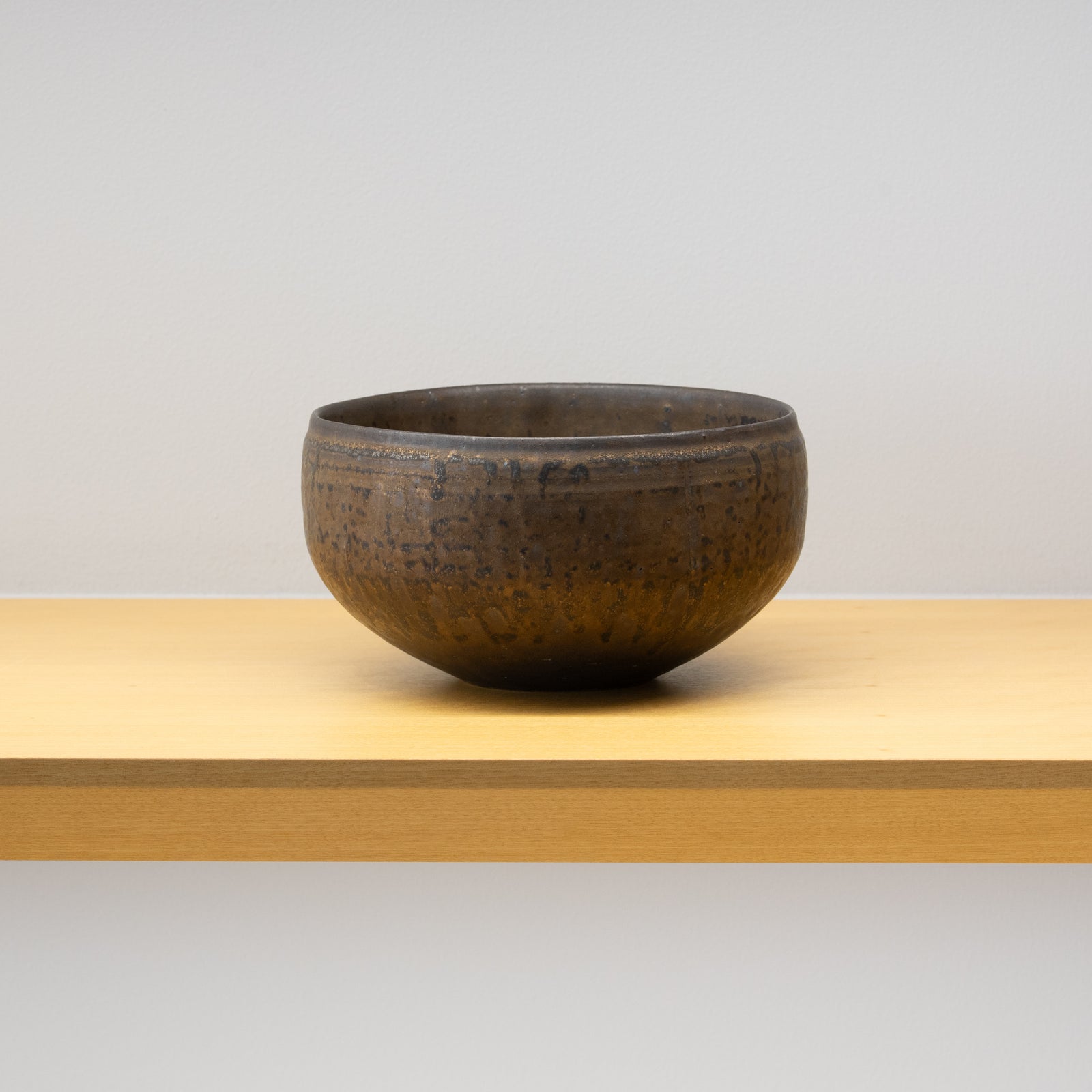 寺内信二 / マンガン金結晶釉 預け鉢（一点物） – HULS GALLERY TOKYO