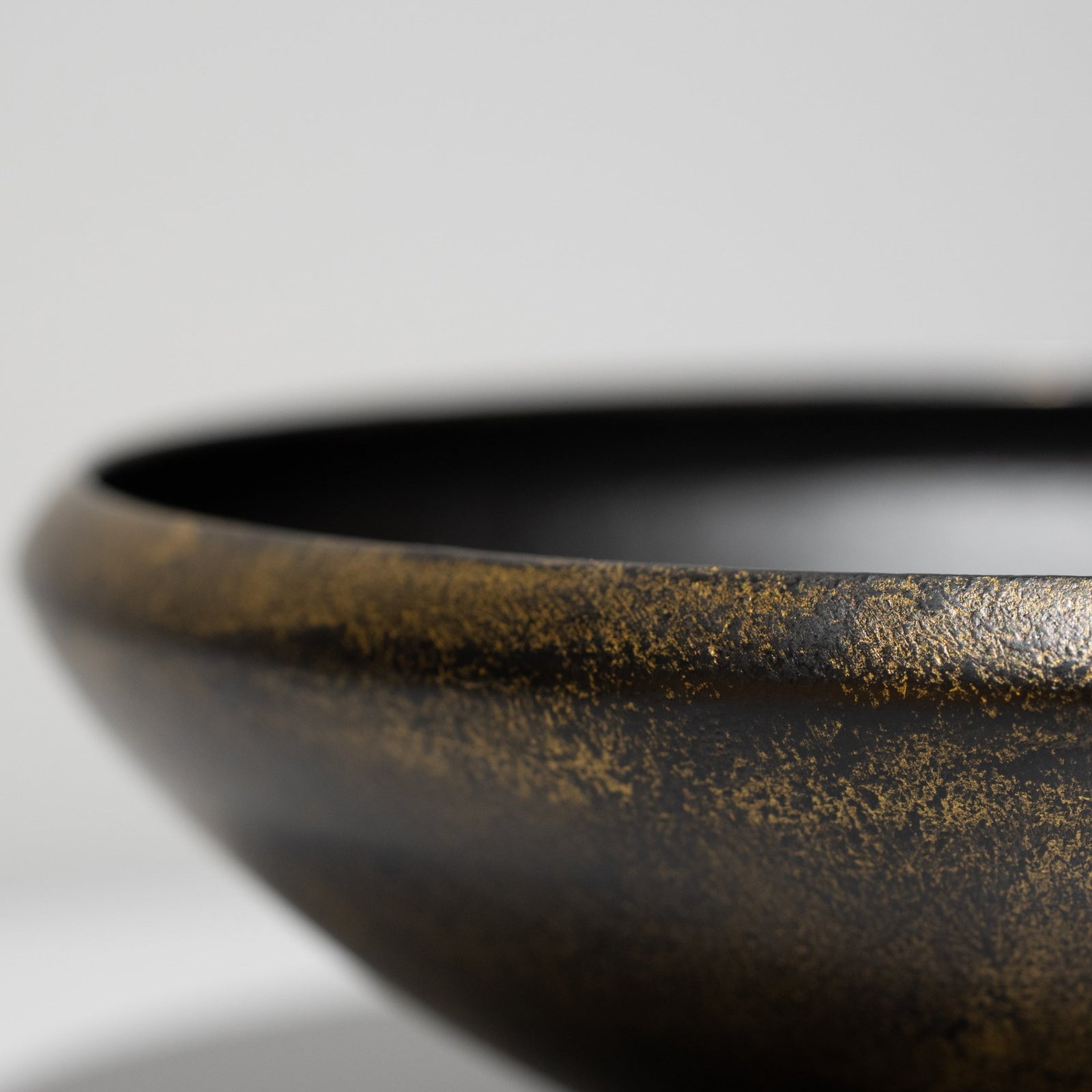 漆器 杉田明彦 花台・敷台 Akihiko Sugita / Slate Tray – HULS GALLERY TOKYO | 現代工芸