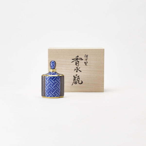 キュイールデザイン地紋尽くし木甲型香水瓶 – HULS GALLERY TOKYO