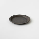 <transcy>Hideki Yamamoto / Deep Black Glaze Rim Plate φ18</transcy>