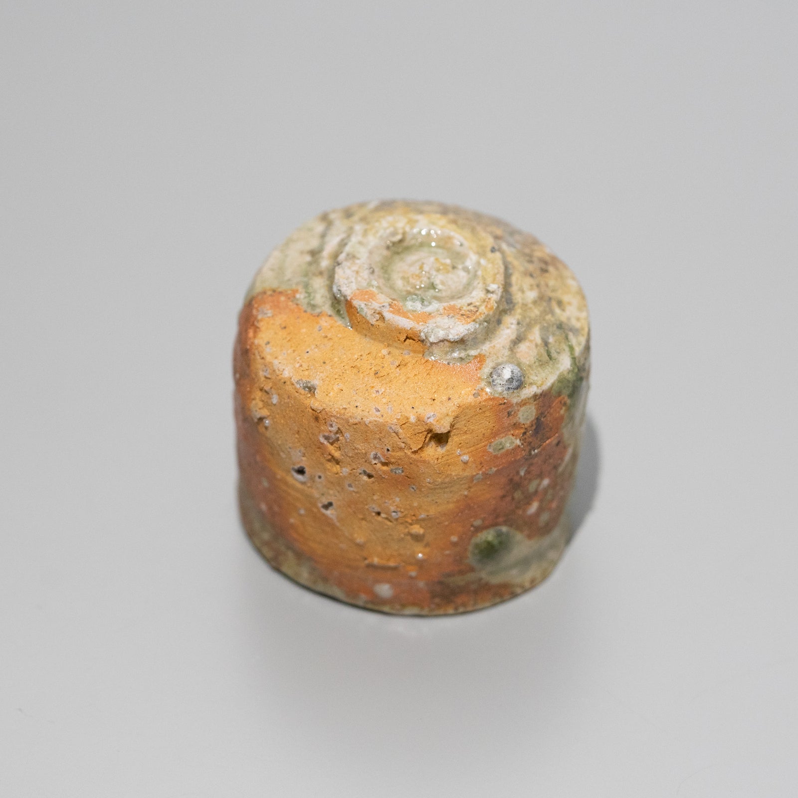 辻村塊 / 伊賀ぐい呑（一点物） – HULS GALLERY TOKYO | 現代