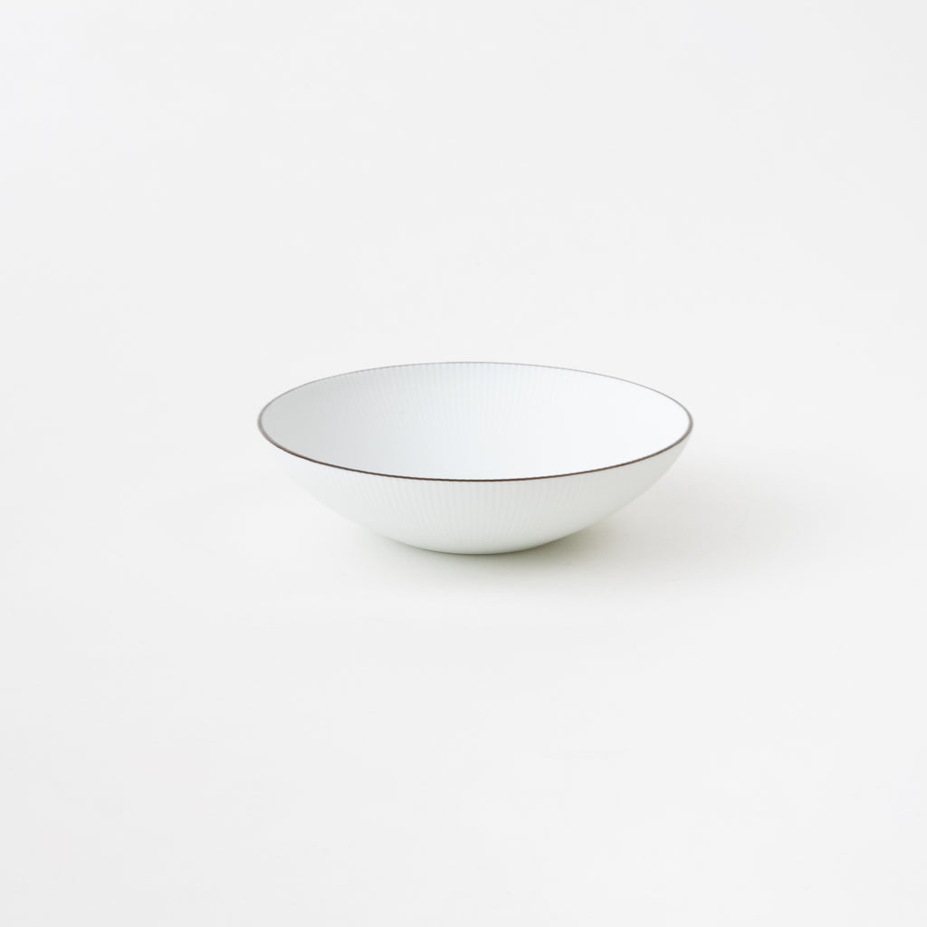 鎬 白磁ブラスト Bowl/S ふち錆あり – HULS GALLERY TOKYO | 現代工芸