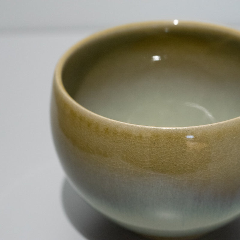 田原崇雄 / 流白釉 茶碗（一点物） – HULS GALLERY TOKYO | 現代工芸