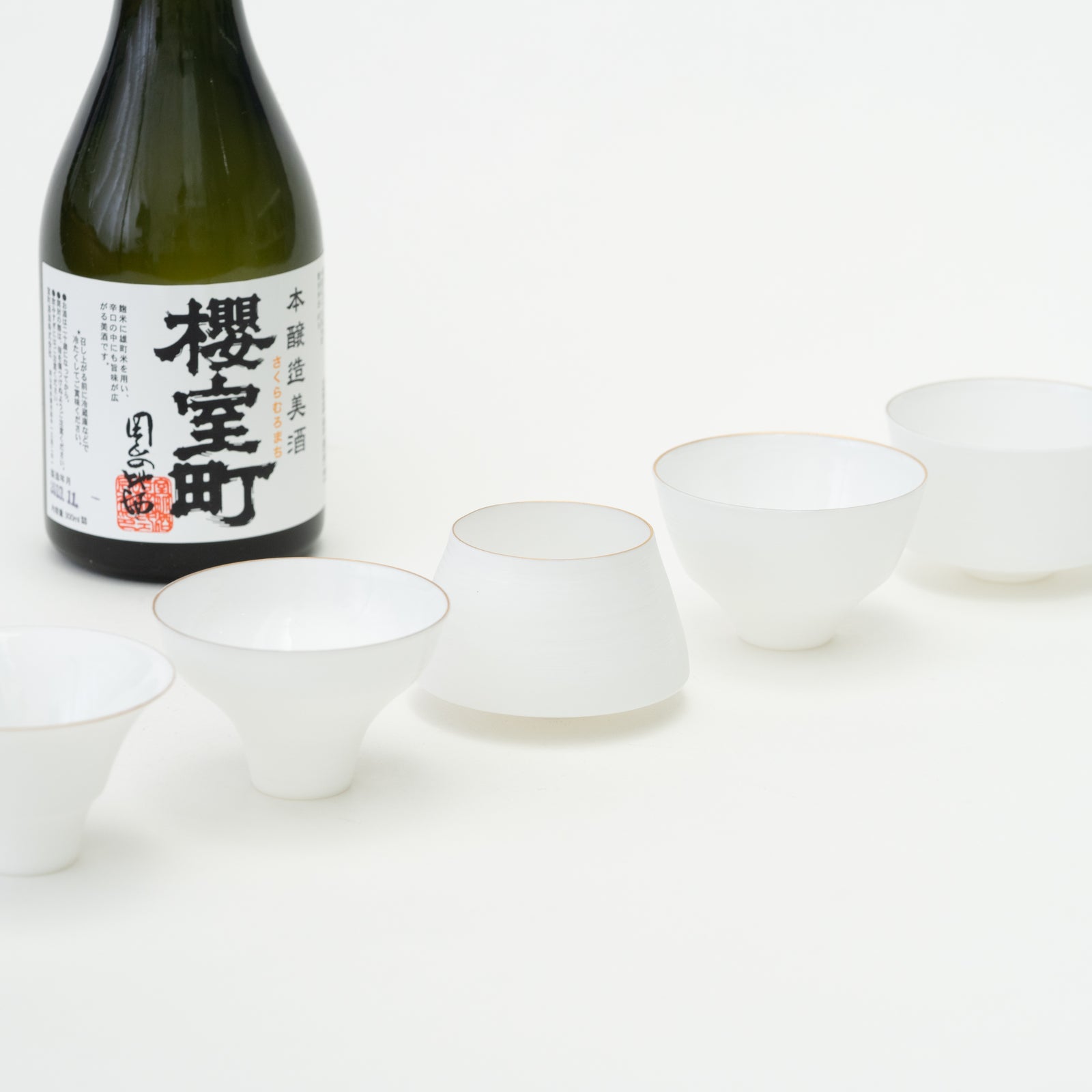 エッグシェル ぐい呑みセット – HULS GALLERY TOKYO | 現代工芸