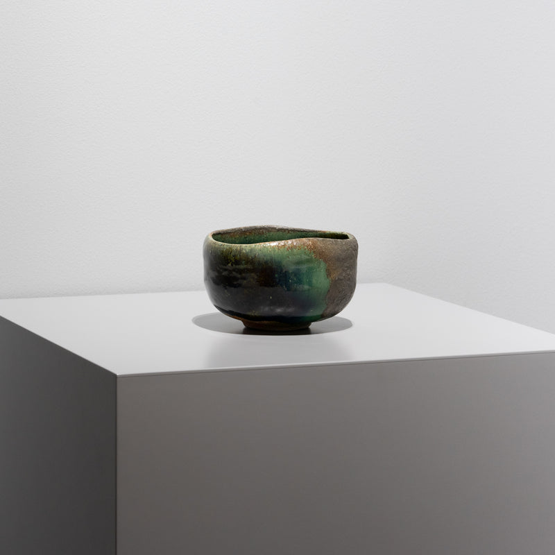 <tc>Ryotaro Kato / Oribe Style Tea Bowl</tc>