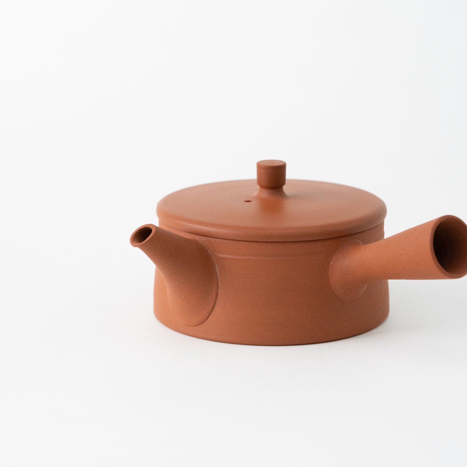 伊藤成二 / 朱泥 切立印籠蓋急須 – HULS GALLERY TOKYO | 現代工芸