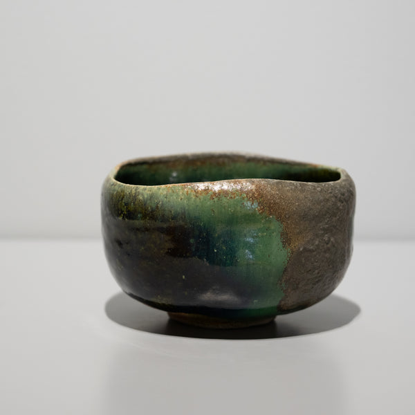 <tc>Ryotaro Kato / Oribe Style Tea Bowl</tc>