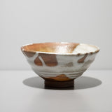 <tc>Masahiro Sakakura / Hakeme Tea Bowl with White Glaze</tc>
