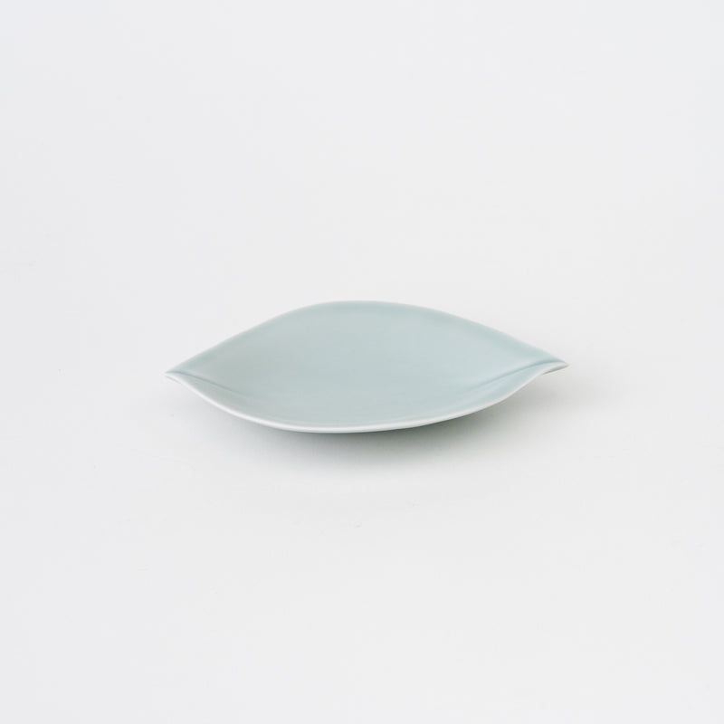<transcy>Leaf Plate / Nabeshima Matte Blue</transcy>