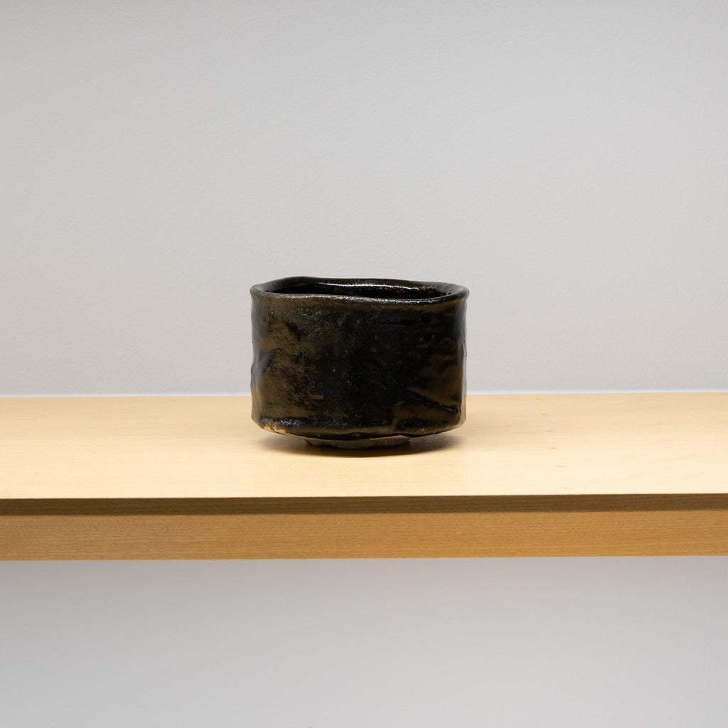 加藤亮太郎 / 引出黒茶碗（一点物） – HULS GALLERY TOKYO | 現代工芸