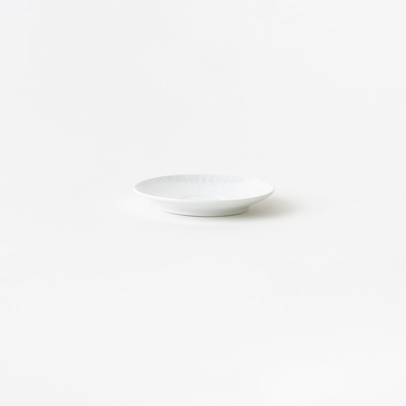白磁（石灰）飛び鉋 三寸平小皿
