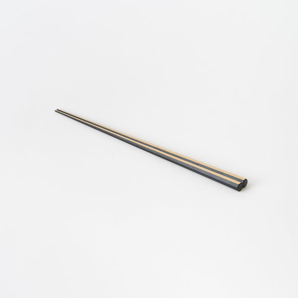 <tc>Eight-Sided Urushi Chosticks (Shiratake Black) 24cm</tc>